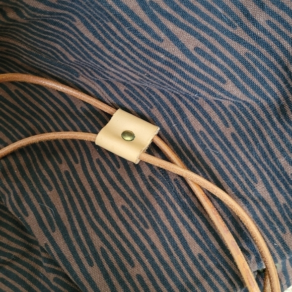 MANUEL Canovas Lined Beach Sling Bag - Picture 7 of 10